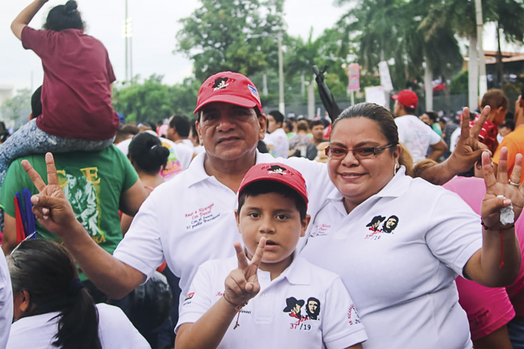 Bismarck, compañero militante, hermano, papá, abuelo