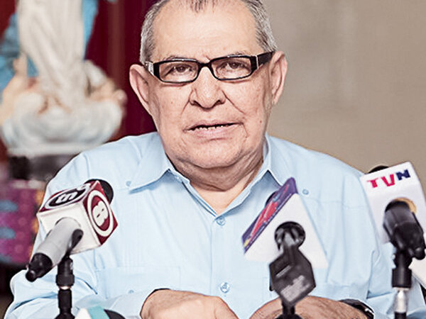 Líbranos del obispo Báez y de todo mal…Amén