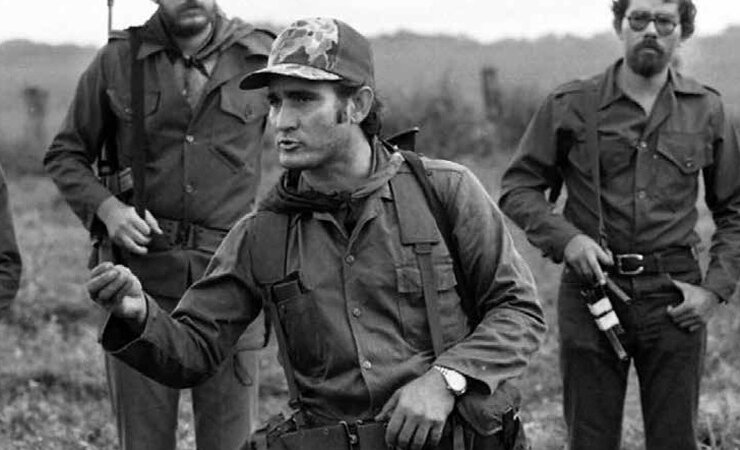 El guerrillero aclamado, soñador, valiente y huevón