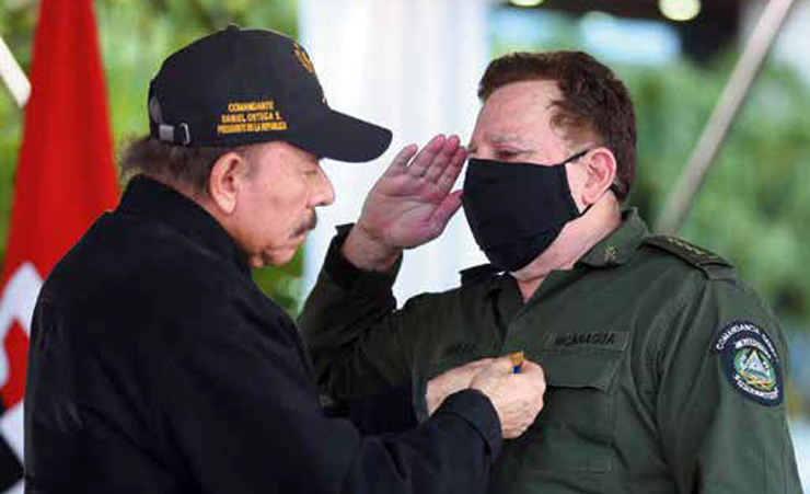 "Un Ejército para la Paz"