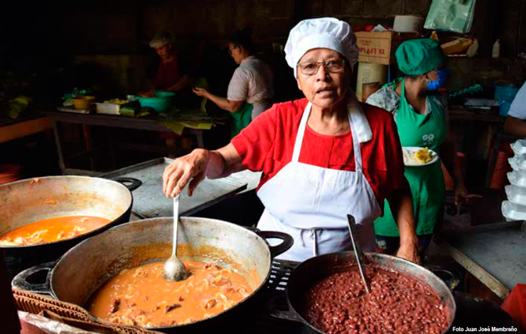 “Lola” La cocinera de Daniel