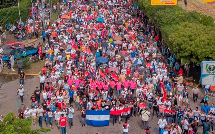 Caminando venciendo, victoriosos con Daniel