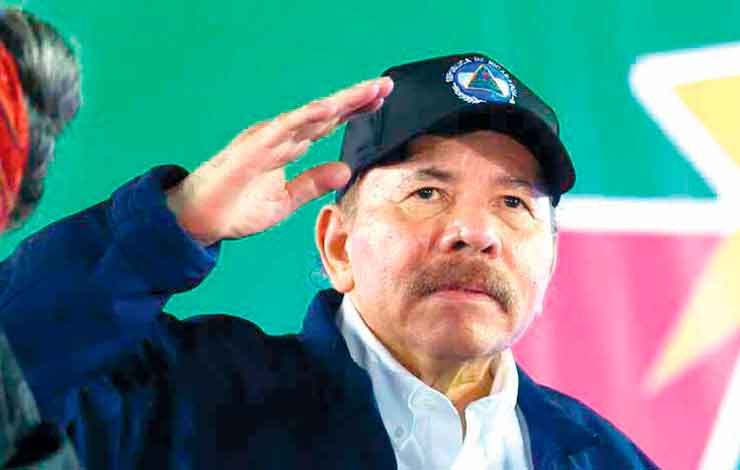 La juventud y el pueblo mandan, ordenan Daniel obedece