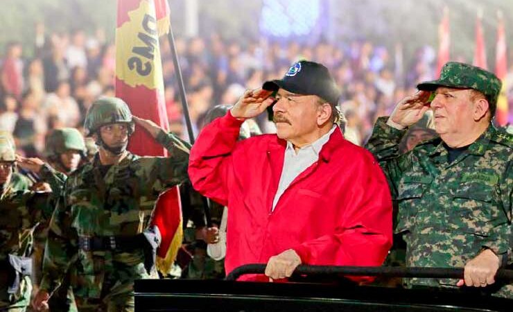 Destaca Daniel, durante el 45 aniversario de fundación del Ejército de NicaraguaUn Ejército forjado como el acero