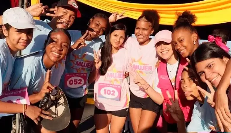 Mujeres victoriosas celebran 19 años de restitución de derechos