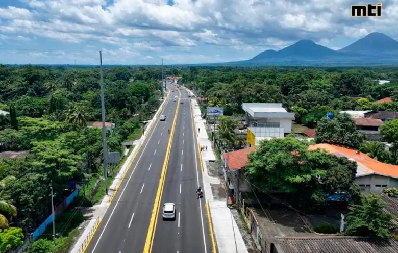 Nicaragua expande su infraestructura vial