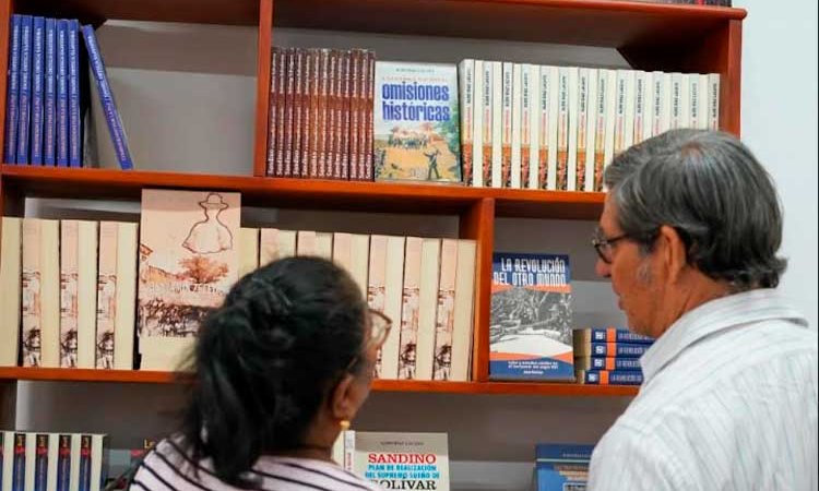 Reinauguran emblemática Librería “Rigoberto López Pérez”