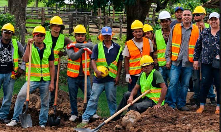 Avanzan proyectos de agua y saneamiento en Rivas y León