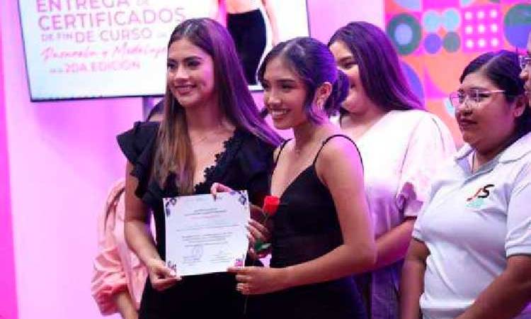 Certifican a jóvenes modelos de Masaya