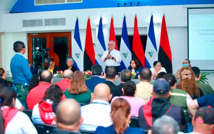 Fuerte respaldo de servidores públicos y sindicatos a reformas de la Carta Magna