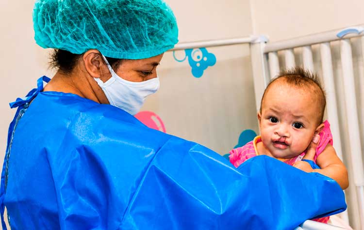 Cirugías especializadas a niños en el Hospital Fernando Vélez Paiz